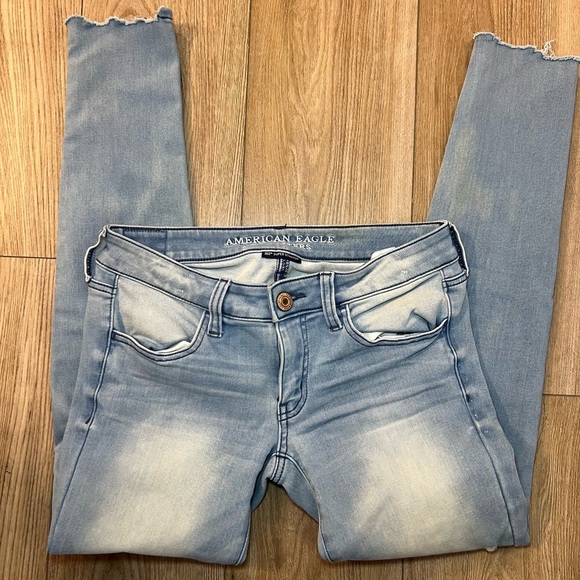 American Eagle Outfitters Denim - American Eagle Outfitters Women's Light Blue Super Low Jeggings Sz 6 - EUC